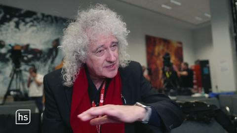 Brian May beim Interview zur Hera Mission