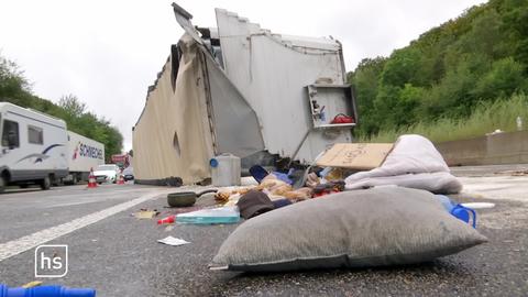 Umgekippter Lkw auf der A 7