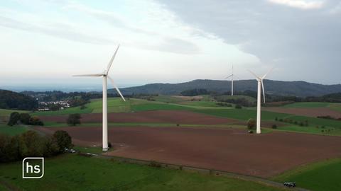 Windpark mit Windrädern