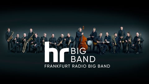 Pressefoto der hr Big Band mit ihren Instrumenten.