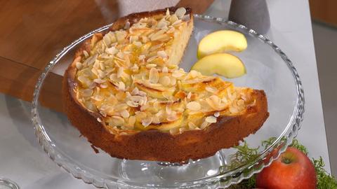 Apfelkuchen mit Marzipan