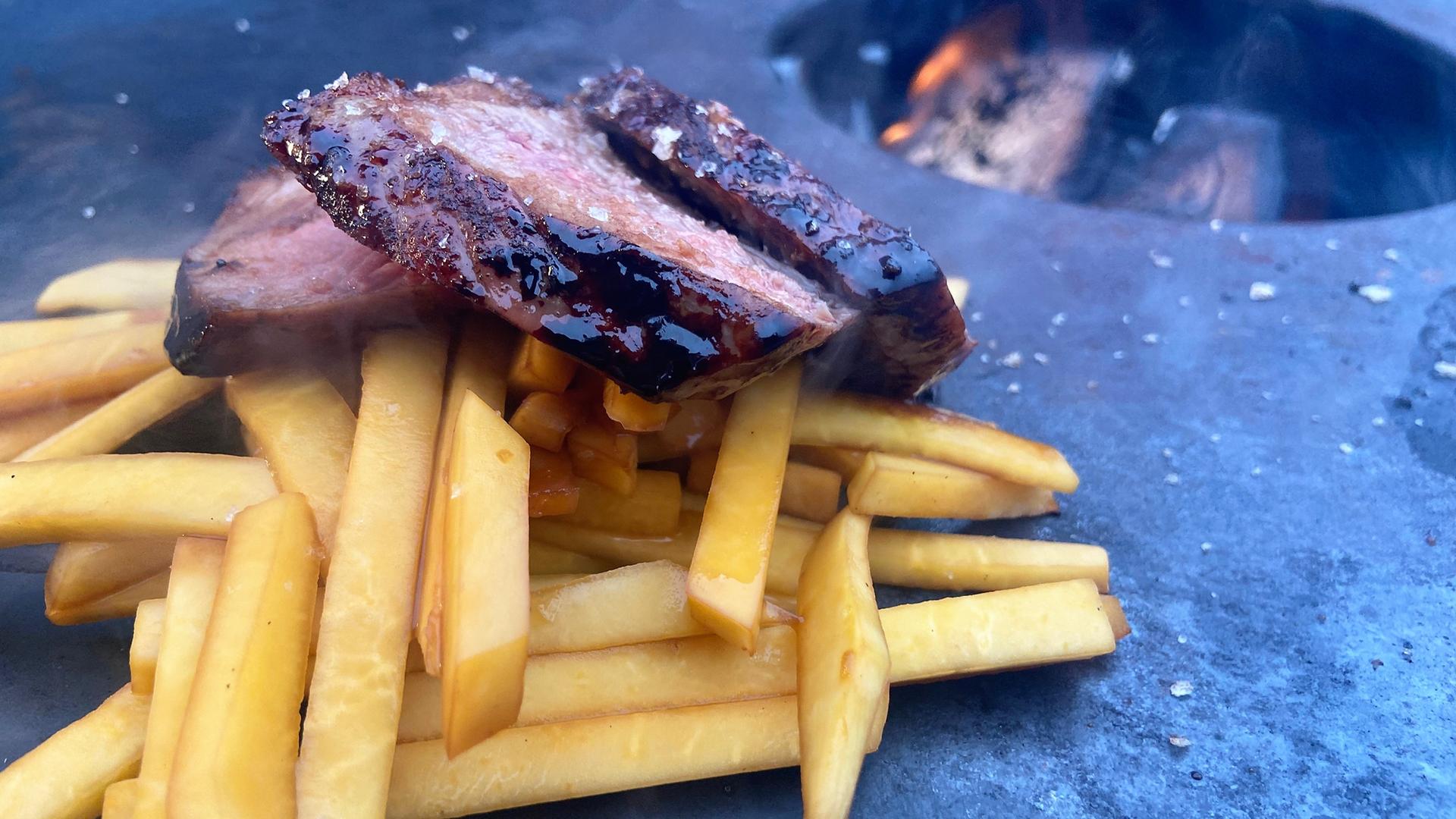 Rezept: Glasiertes Roastbeef mit asiatischen Steckrüben | hr-fernsehen ...