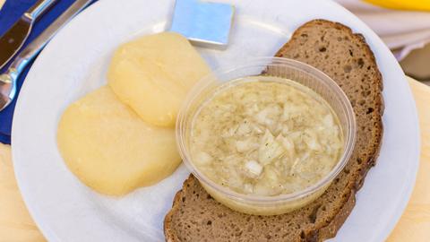 Handkäse mit Brot