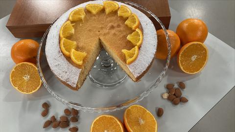 Orangen-Nusskuchen mit Olivenöl