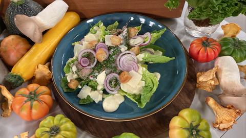 Caesar Salad mit neuen Matjes