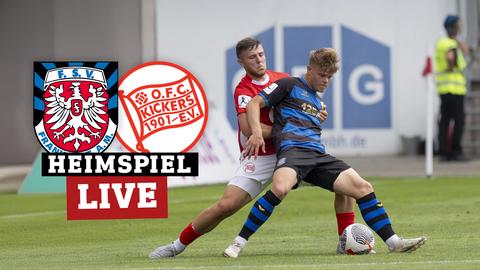 Vincent Moreno Giesel (Kickers Offenbach, 32) & Jan-Erik Eichhorn (FSV Frankfurt, 3) im Zweikampf um den Ball. Links die Logos beider Vereine und Text Heimspiel live (Collage).