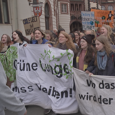 "Fridays for Future": Jugendliche demonstrieren für den Klimaschutz