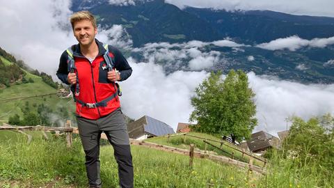 Was kostet Urlaub in Südtirol? Dieser Frage geht Moderator Johannes Zenglein in der beliebten Urlaubsregion nach.